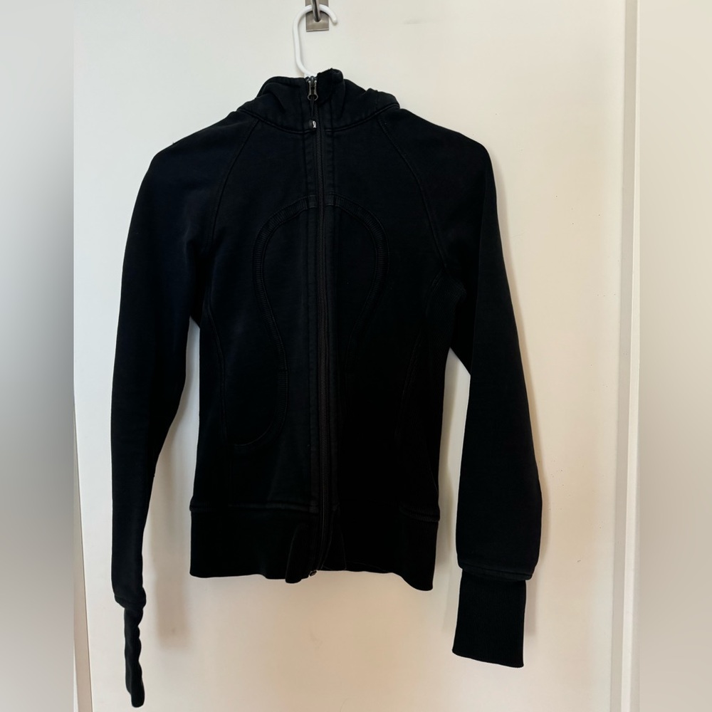 OG Lululemon scuba hoodie black size 6.